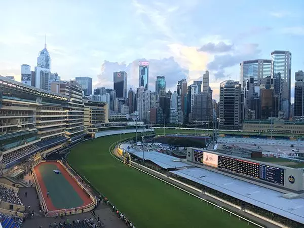 香港跑馬地,香港跑馬地的實地驗證方案策略，探索與創(chuàng)新的旅程,動態(tài)解讀說明_vShop76.70.52