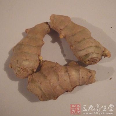 女子腰痛一周驚現(xiàn)體內(nèi)生姜狀異物