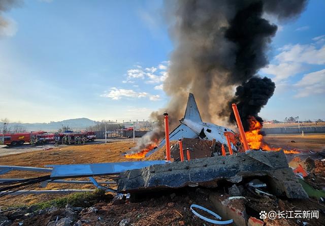 韓客機(jī)爆炸事故造成至少120人死亡