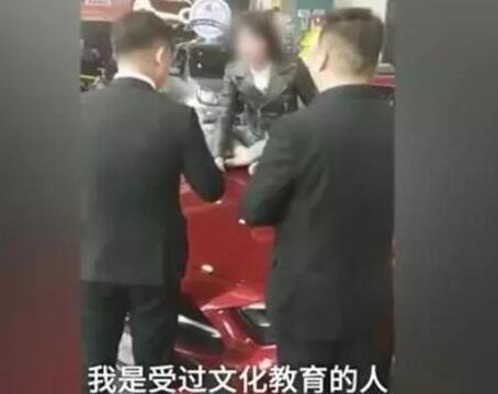 黃子韜回應(yīng)送車被拒事件，心意最重要