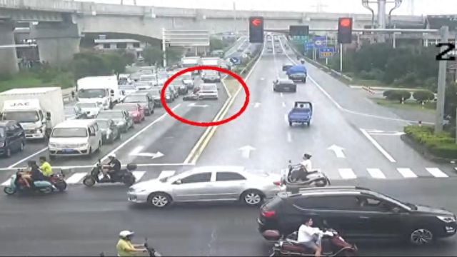 騎無(wú)牌電動(dòng)車隨意橫穿車流被撞負(fù)全責(zé),深度策略應(yīng)用數(shù)據(jù)_網(wǎng)頁(yè)版53.62.74最佳精選解析說(shuō)明_Galaxy93.87.81