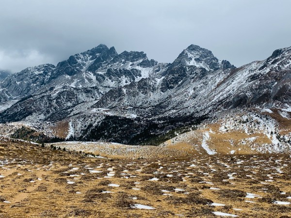 玉龍雪山游客被困事件